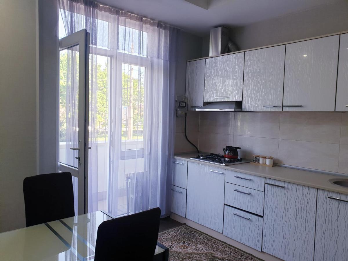 Apartments Paritet Bischkek Exterior foto